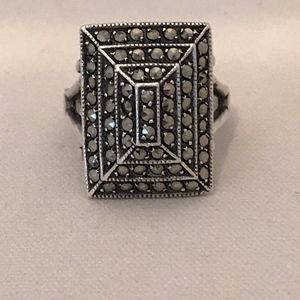 Vintage Sterling silver marquisite ring.
